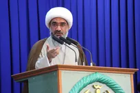 امام جمعه بوشهر: از ظرفیت تجارت با خلیج فارس برای مهار گرانی استفاده شود