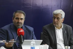 دکتر سیدمحمود هاشمی معاون علوم انسانی و هنر دانشگاه آزاد اسلامی