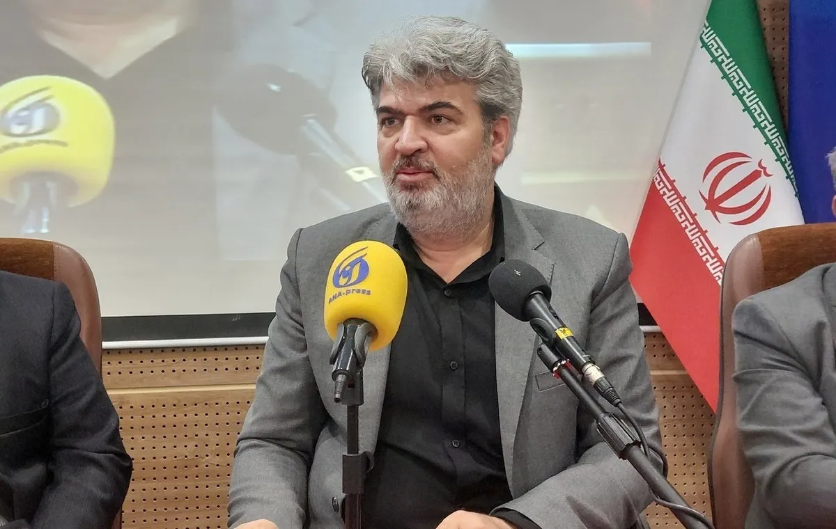 خبرهای خوب برای دانشگاه آزادی‌ها/ از بن سفر ۲ میلیون تومانی تا افزایش سبد مزایای غیرنقدی + فیلم