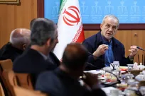 پزشکیان: بی‌اعتمادی نسبت به دشمن و هوشیاری در تعاملات، ضرورتی انکارناپذیر است