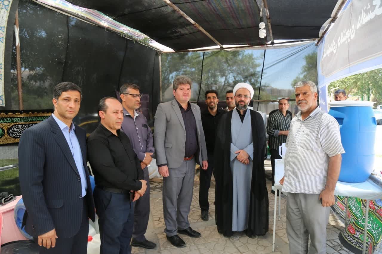 بازدید مسئولان دانشگاه آزاد کرمانشاه از موکب اربعین