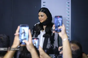 آزاده صمدی بازیگر سینما