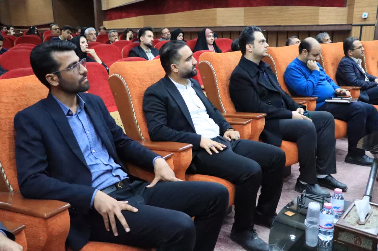 نترسیدن از تهدیدها، رمز عبور از بحران‌هاست