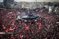 تشییع باشکوه آقای شهید ایران جلوه اتحاد مقدس ایرانیان است.