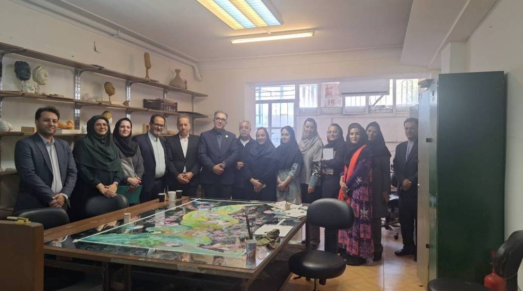 امضای تفاهم‌نامه همکاری بین دانشگاه استاد فرشچیان با اتحادیه فرش دستباف تهران؛ تأکید بر پیوند هنر، صنعت و دانشگاه