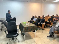 نشست مسؤولان واحد تهران غرب با دستیاران آموزشی دانشکده مدیریت