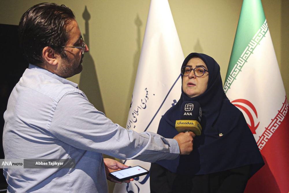 به حمایت رهبر انقلاب از زبان فارسی افتخار می‌کنیم/ تلاش دولت برای اعتلای فارسی در ۲ عرصه رسمی و مردمی
