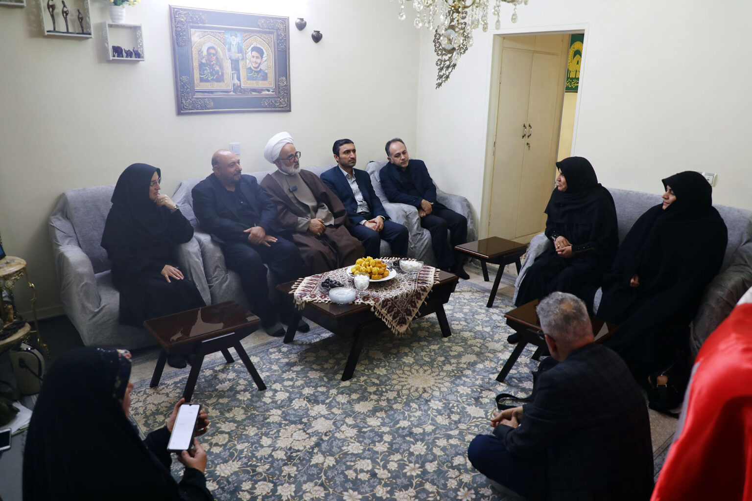 تأکید مسئولان دانشگاه آزاد بر نقش خانواده‌های شهدا در تداوم فرهنگ ایثار