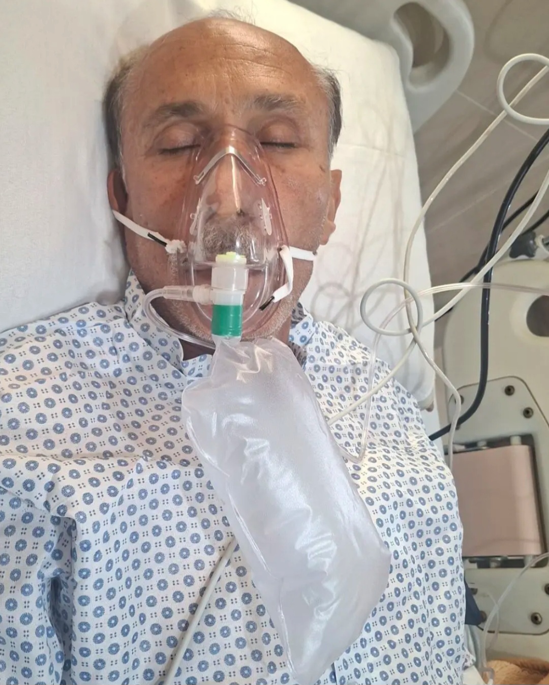 آخرین وضعیت روند درمانی ستاره سابق استقلال/ تهامی نیازمند رسیدگی پزشکان