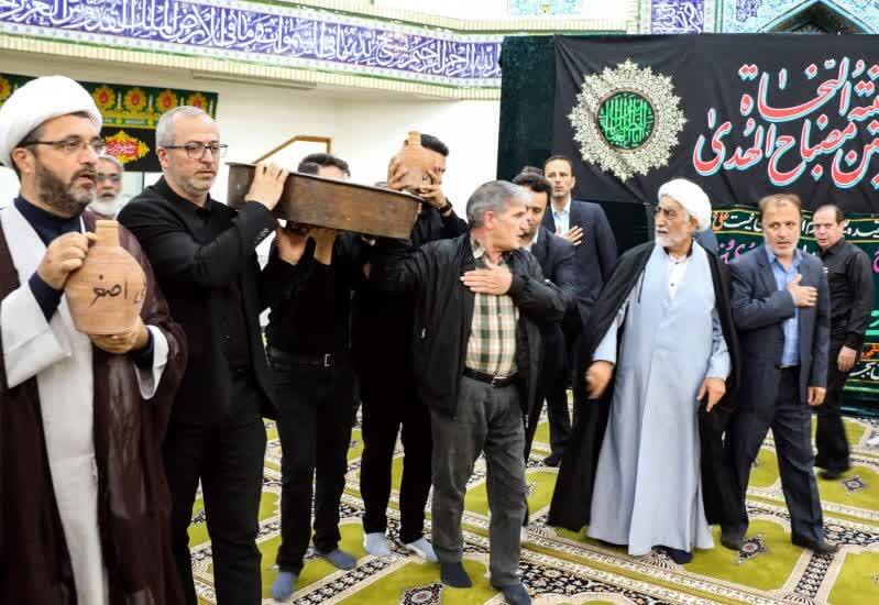طشت‌گذاری مسجد دانشگاه آزاد اردبیل 