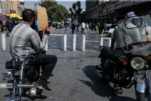 شهدت طهران هذا الأسبوع درجات حرارة بلغت 40 درجة مئوية، واجتاحت موجة صيف حارقة العاصمة.