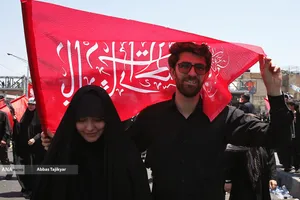 تشییع پیکر مطهر آقای شهید ایران و خانواده ایشان