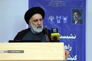 قریشی: جنگ رسانه‌ای کمتر از جنگ نظامی نیست