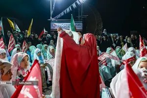  اولین جشن تشرّف (تکلیف) در میدان فاطمی