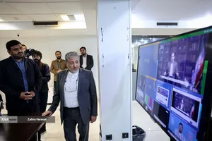 بازدید بیژن رنجبر رییس دانشگاه آزاد اسلامی از تحریریه چندرسانه ای خبرگزاری آنا