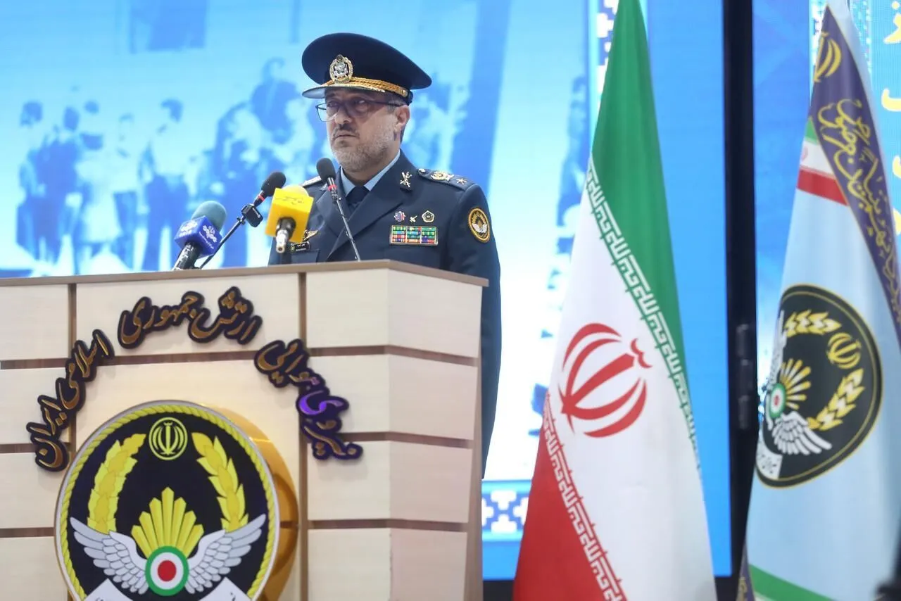امیر سرتیپ خلبان بهمن بهمرد
فرمانده نیروی هوایی ارتش
نیروی هوایی ارتش