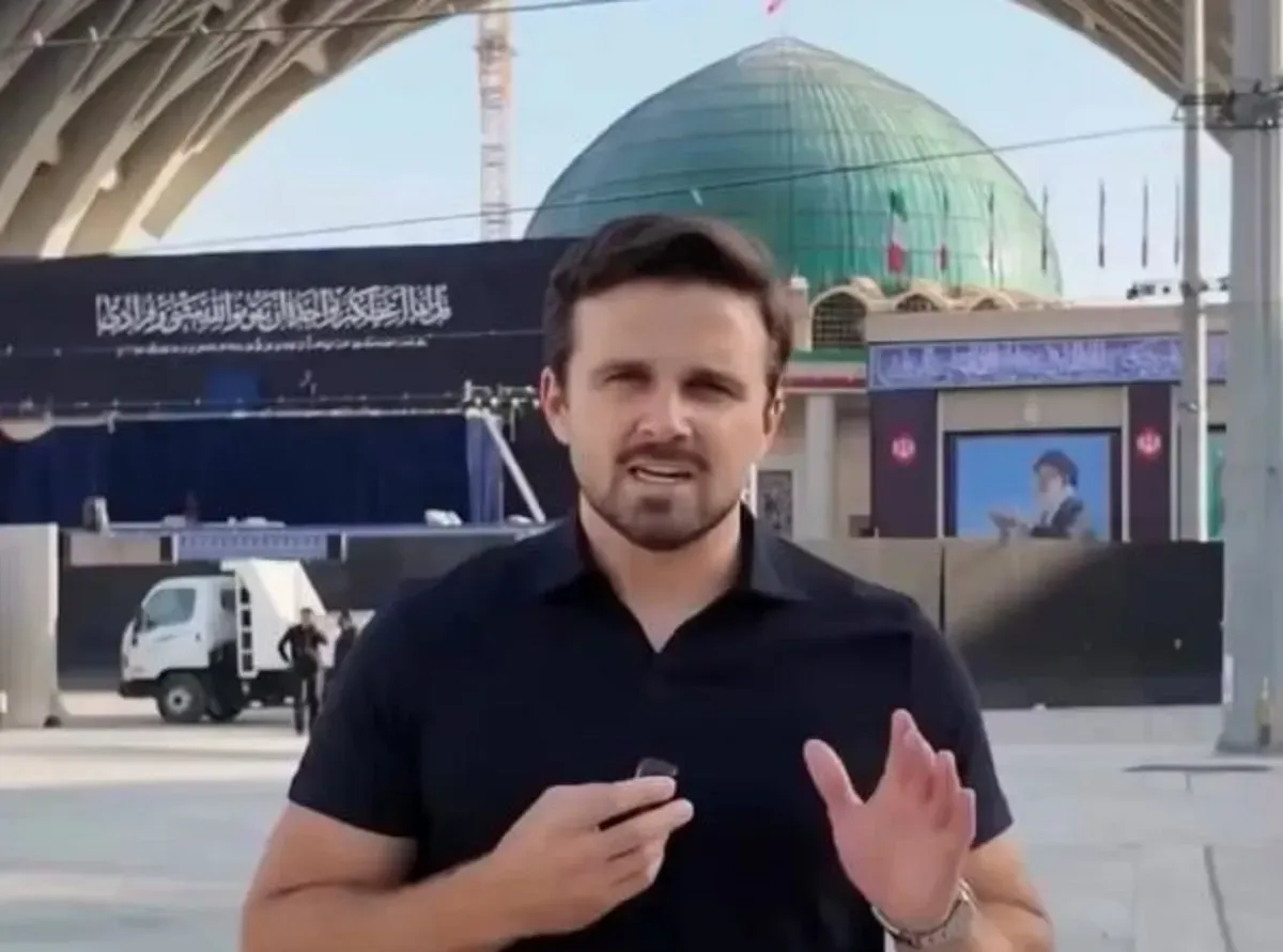 تشییع رهبر انقلاب و حضور خبرنگاران خارجی تشییع رهبر انقلاب و حضور خبرنگاران خارجی