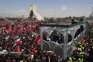 تشییع پیکر مطهر آقای شهید ایران و خانواده ایشان