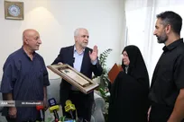 دیدار رئیس بنیاد شهید و امور ایثارگران با خانواده شهیدان باکویی
