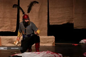 نمایش&laquo;اُپرای تن&zwnj;ها&raquo;