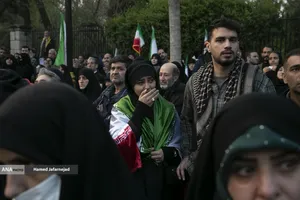 تشییع پیکر شهیدان لاریجانی، سلیمانی و شهدای ناو دنا نیروی دریایی ارتش