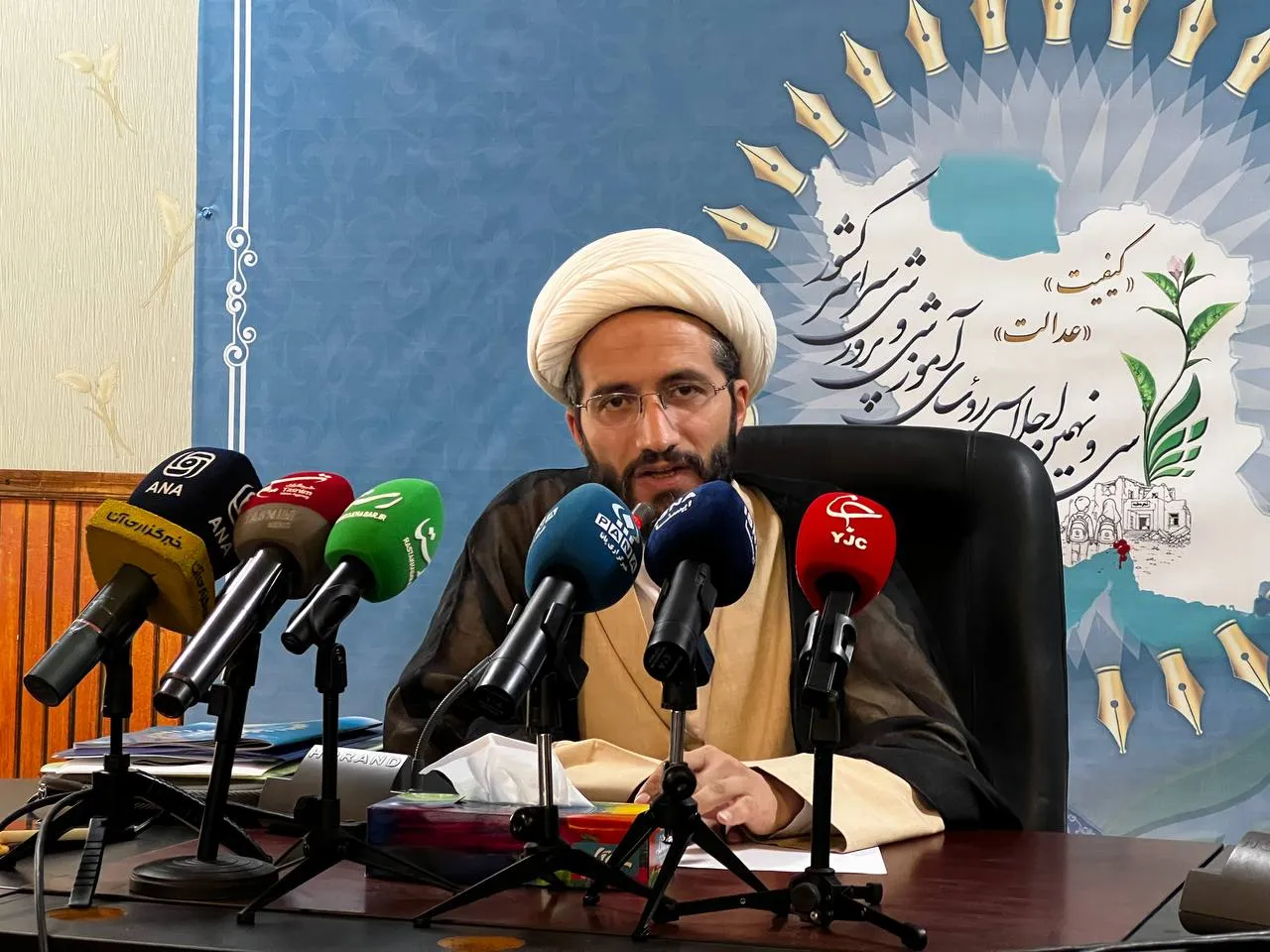 رئیس سازمان پژوهش و برنامه‌ریزی آموزشی 