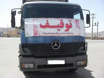 حرکت خلاف جهت کامیون و بی‌توجهی به فرمان ایست پلیس+ فیلم