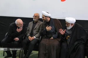 مراسم چهلم &laquo;رهبر شهید انقلاب&raquo; در تهران