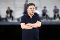 قلعه نویی:شرایط سخت است اما از اهدافمان دور نمی شویم/ملت ایران نشان دادند «ابر ملت» جهان هستند