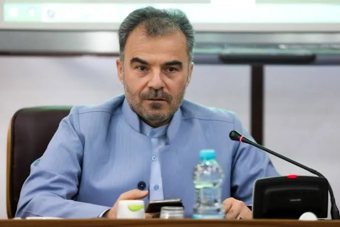 میکاییل باقری