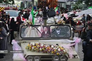 مراسم جشن عروسی زوج های جان فدا همزمان با سالروز ازدواج حضرت زهرا و حضرت علی در میدان امام حسین