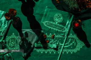 سفره نذری حضرت رقیه(س) در میدان امام حسین(ع)