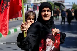 تشییع پیکر مطهر آقای شهید ایران و خانواده ایشان در مشهد