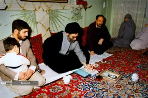  مجاهد خستگی&zwnj;ناپذیر - رهبر شهید امام خامنه&zwnj;ای 