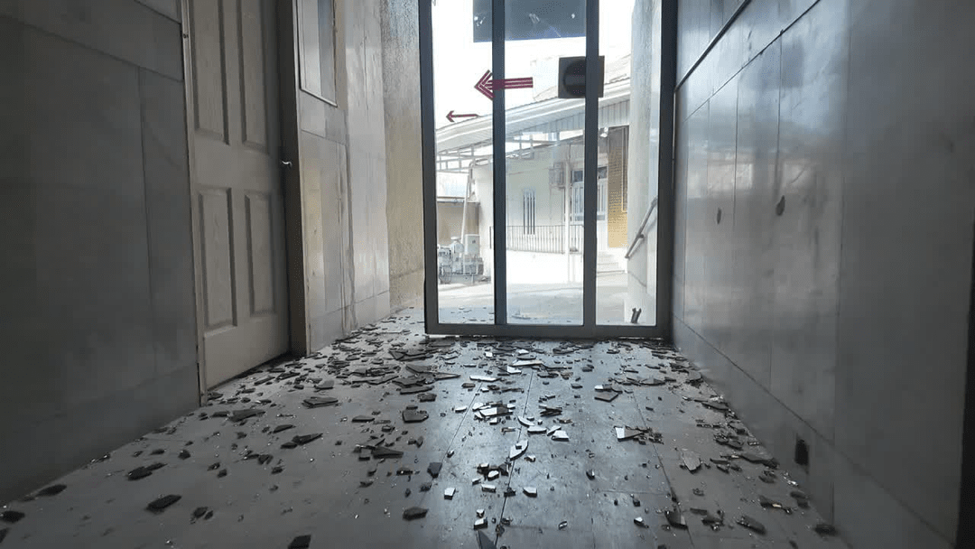 خسارت به دانشکده دندانپزشکی کرمانشاه پس از حملات هوایی دشمن