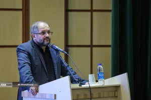 فرزاد جهان&zwnj;بین معاون فرهنگی و دانشجویی دانشگاه آزاد اسلامی