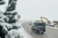 برف و باران در راه‌های اردبیل، گیلان و آذربایجان غربی/ برخی محورها مسدود است