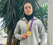 دانشجوی دانشگاه آزاد سقز صاحب گردن‌آویز طلای مسابقات پاورلیفتینگ کشور