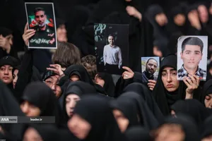 بزرگداشت شهدای جنگ تحمیلی اخیر با حضور رهبر معظم انقلاب