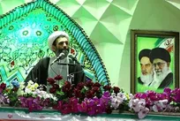 پایداری مردم ثمره تمسک به مکتب عاشورا و منطق «هیهات منا الذله» است