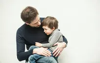 در شرایط بحرانی، آرامش والدین مهم‌ترین عامل کاهش اضطراب کودکان است