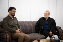 دیدار لاریجانی با خانواده‌ شهیدان حاجی‌زاده و باقری