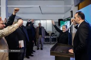 رونمایی از یادمان شهدای جنگ رمضان در مجتمع شهید صدرزاده دانشگاه آزاد