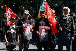 تشییع پیکر مطهر آقای شهید ایران و خانواده ایشان در مشهد