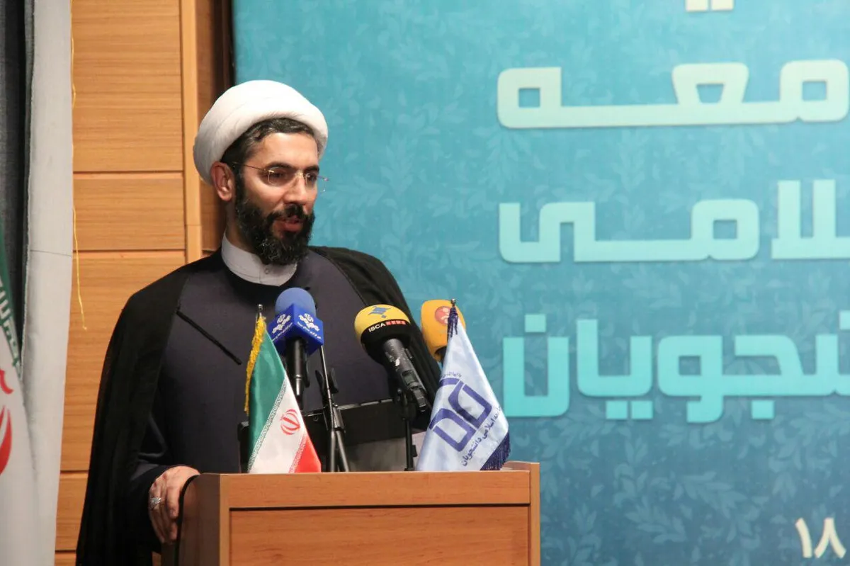 حجت‌الاسلام رستمی: میل و محبت به اهل‌بیت (ع) همواره ریشه قیام علیه یزیدیان است
