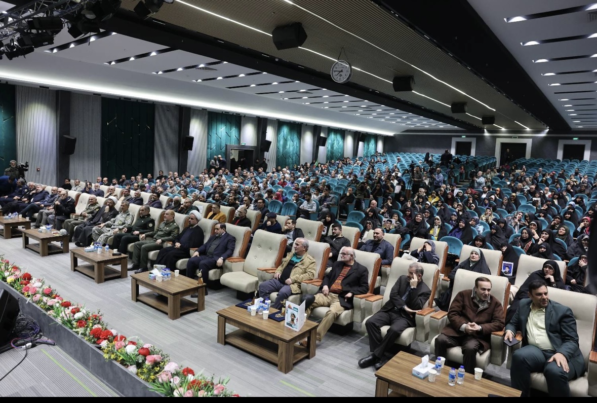 گفتمان و ارزش‌های دفاع مقدس را تبیین کنیم تا انسجام ملی به وجود آید