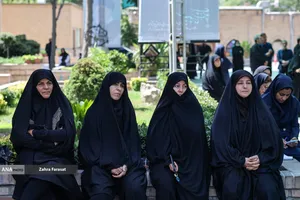  تشییع پیکر سیمین&zwnj;دخت وحیدی