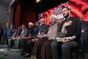 دهمین دوره جایزه ملی ایثار با حضور دکتر بیژن رنجبر 