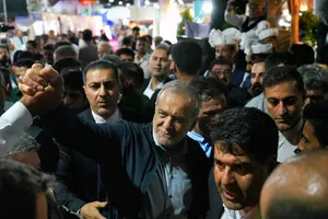 بازدید پزشکیان از نمایشگاه توانمندی&zwnj;های روستایی و عشایری کشور