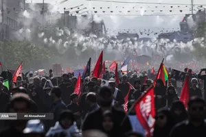 تشییع پیکر مطهر آقای شهید ایران و خانواده ایشان-4
